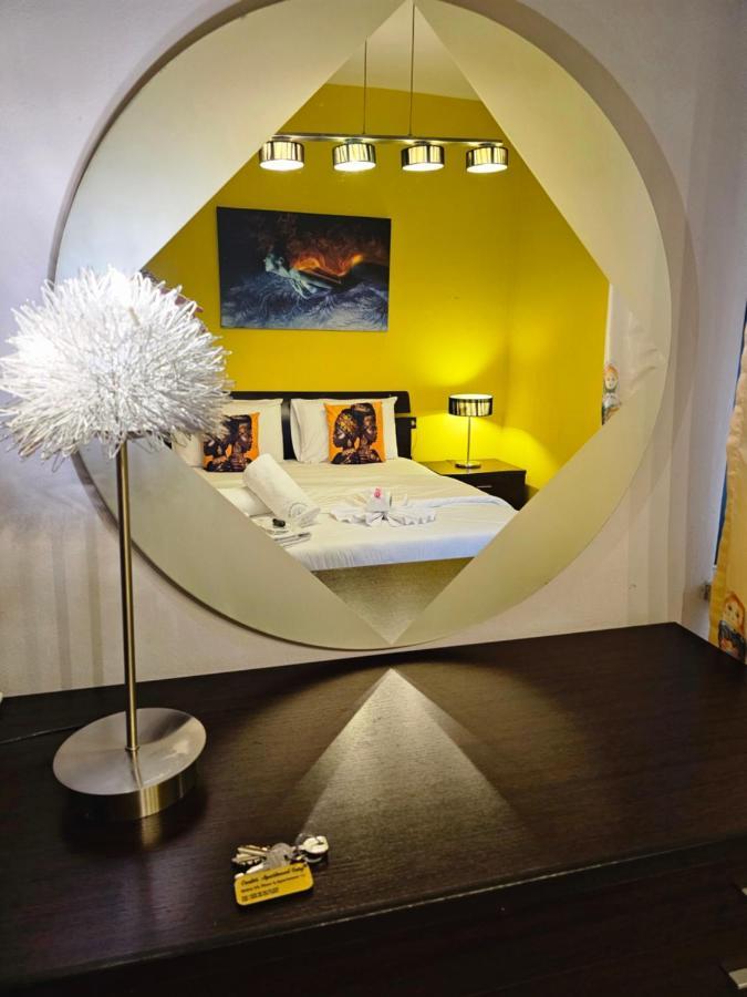 Center Apartment Easy_Luxury Tiranë Ngoại thất bức ảnh
