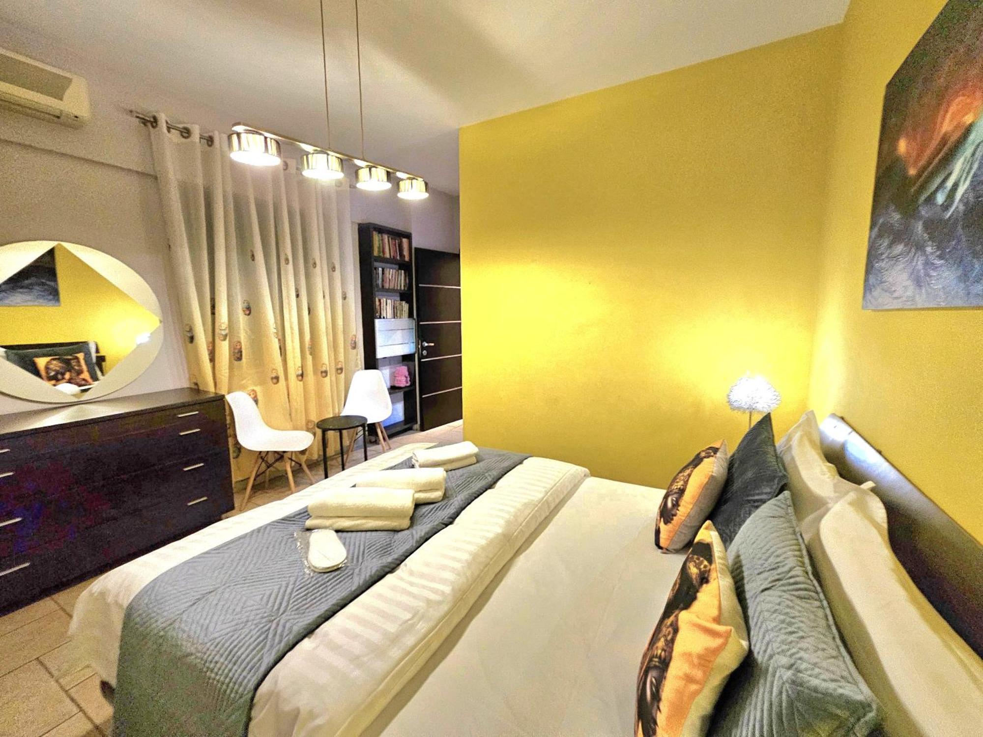 Center Apartment Easy_Luxury Tiranë Ngoại thất bức ảnh