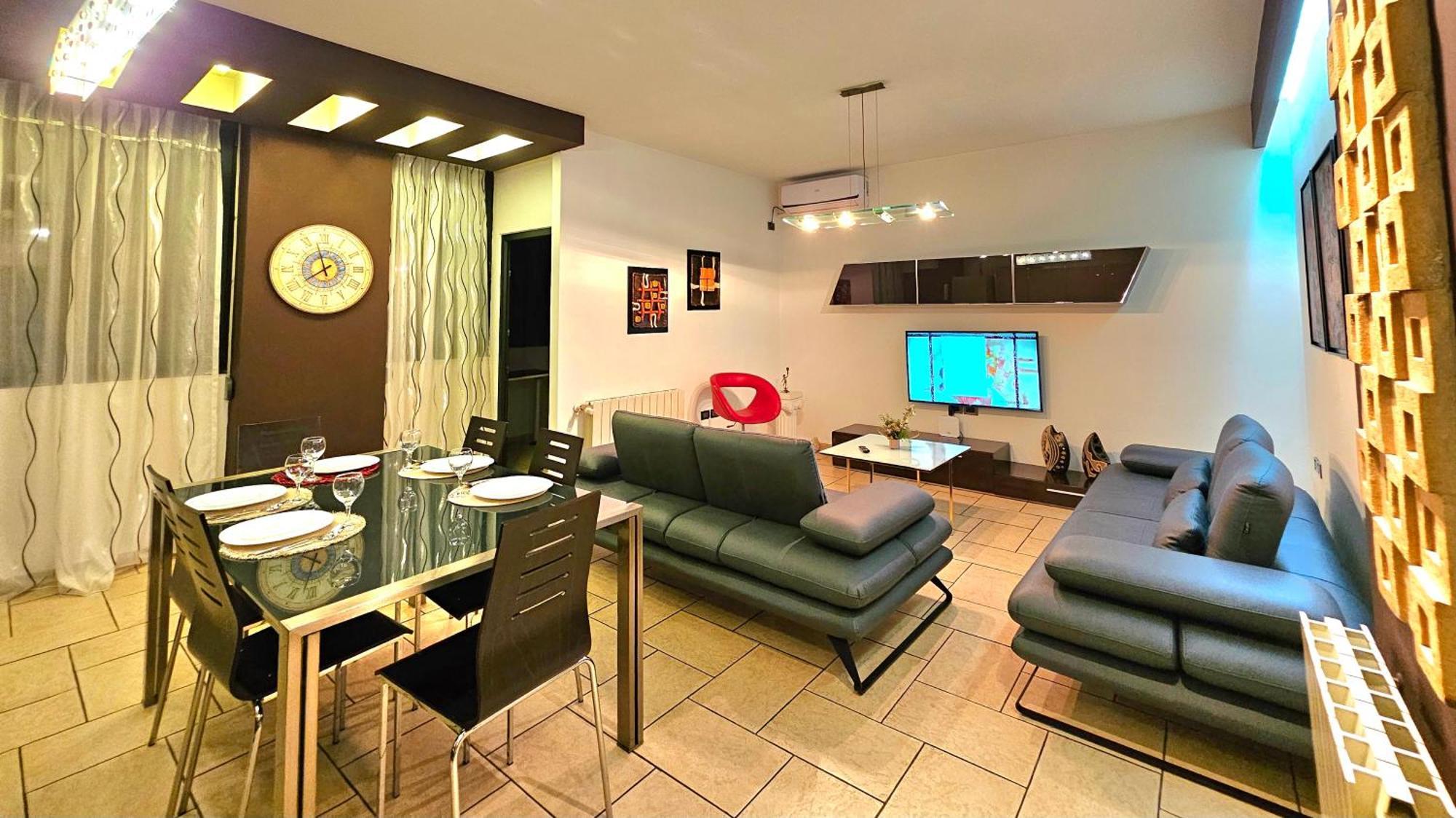 Center Apartment Easy_Luxury Tiranë Ngoại thất bức ảnh
