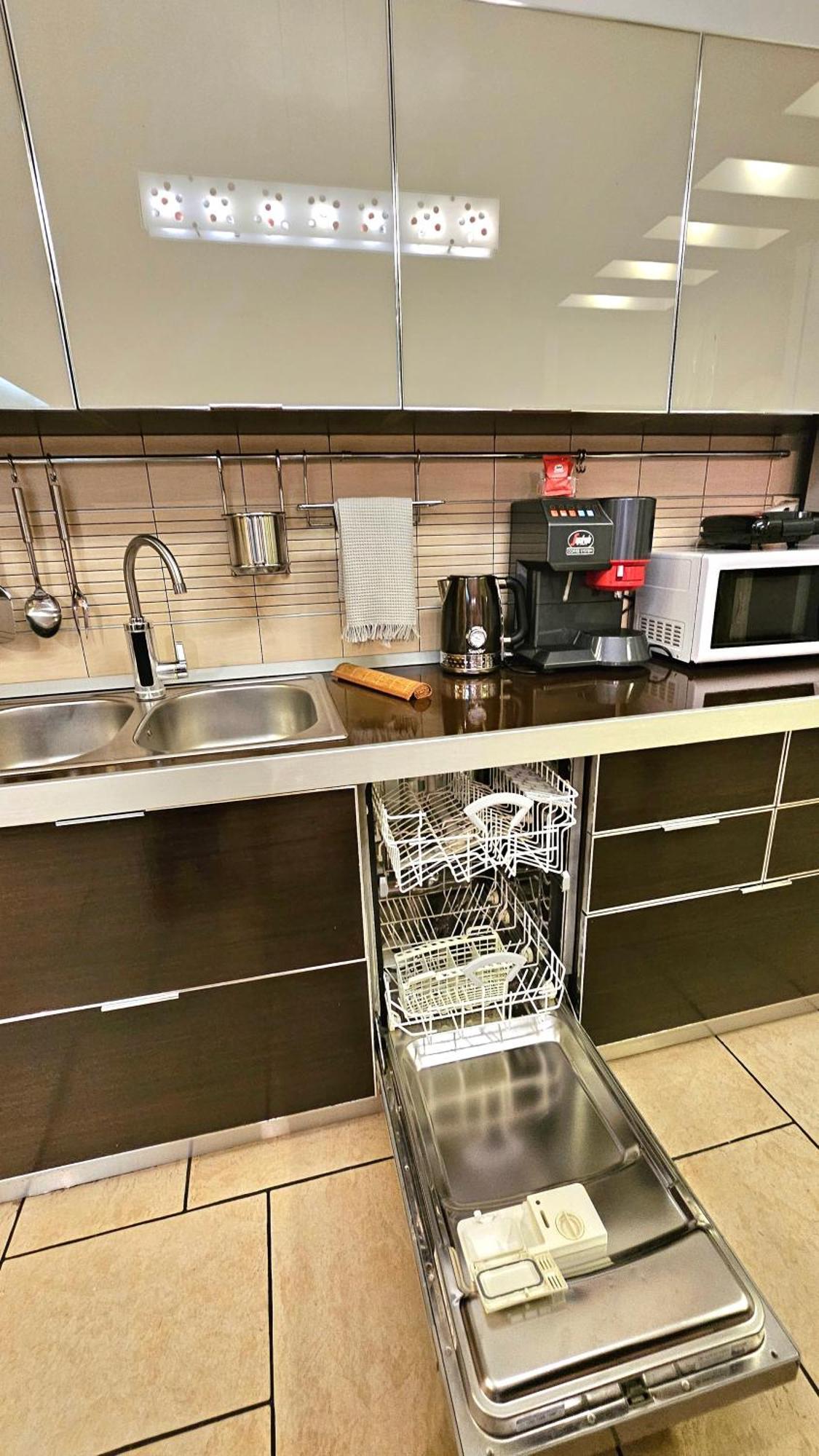 Center Apartment Easy_Luxury Tiranë Ngoại thất bức ảnh