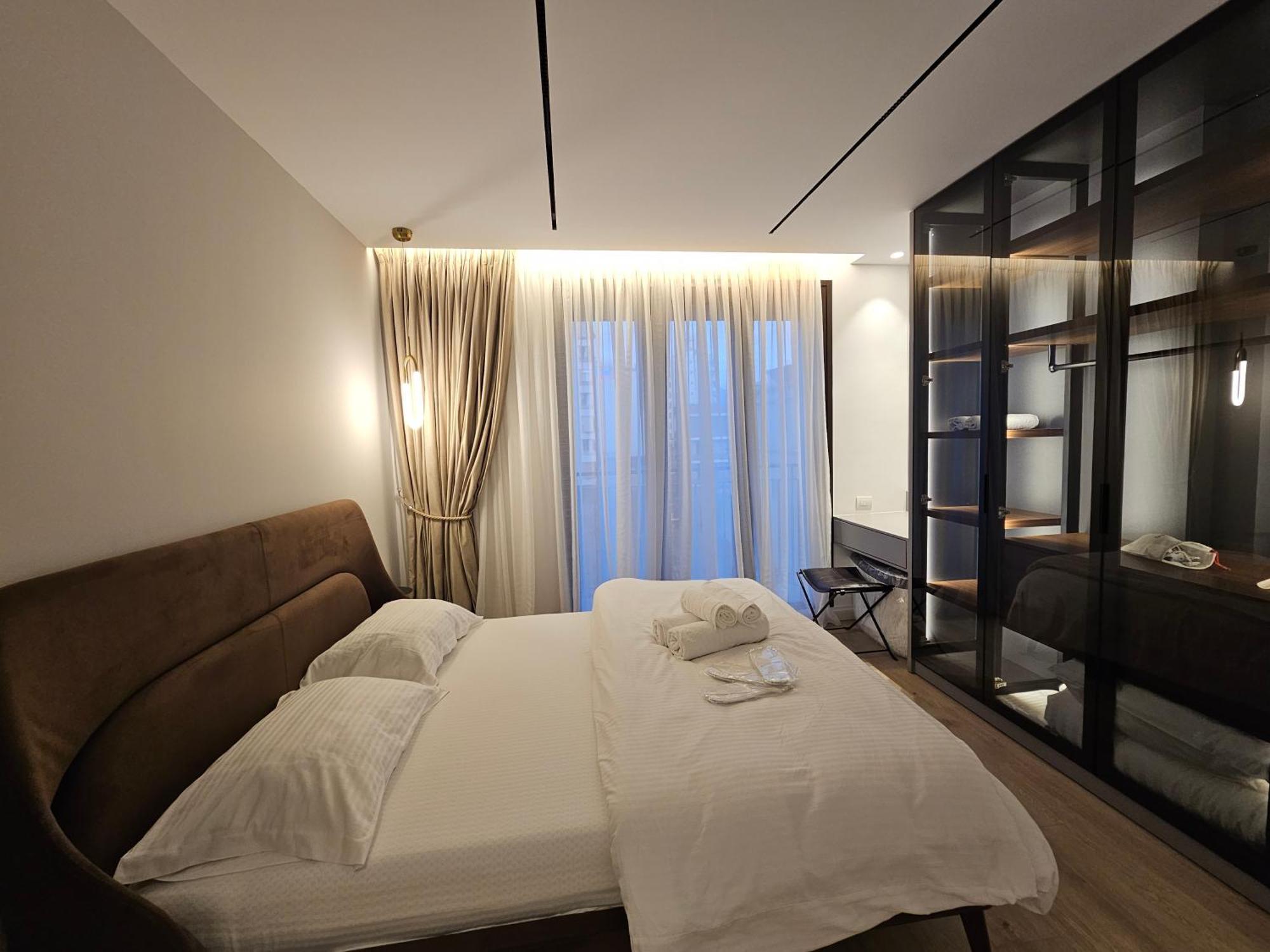Center Apartment Easy_Luxury Tiranë Ngoại thất bức ảnh